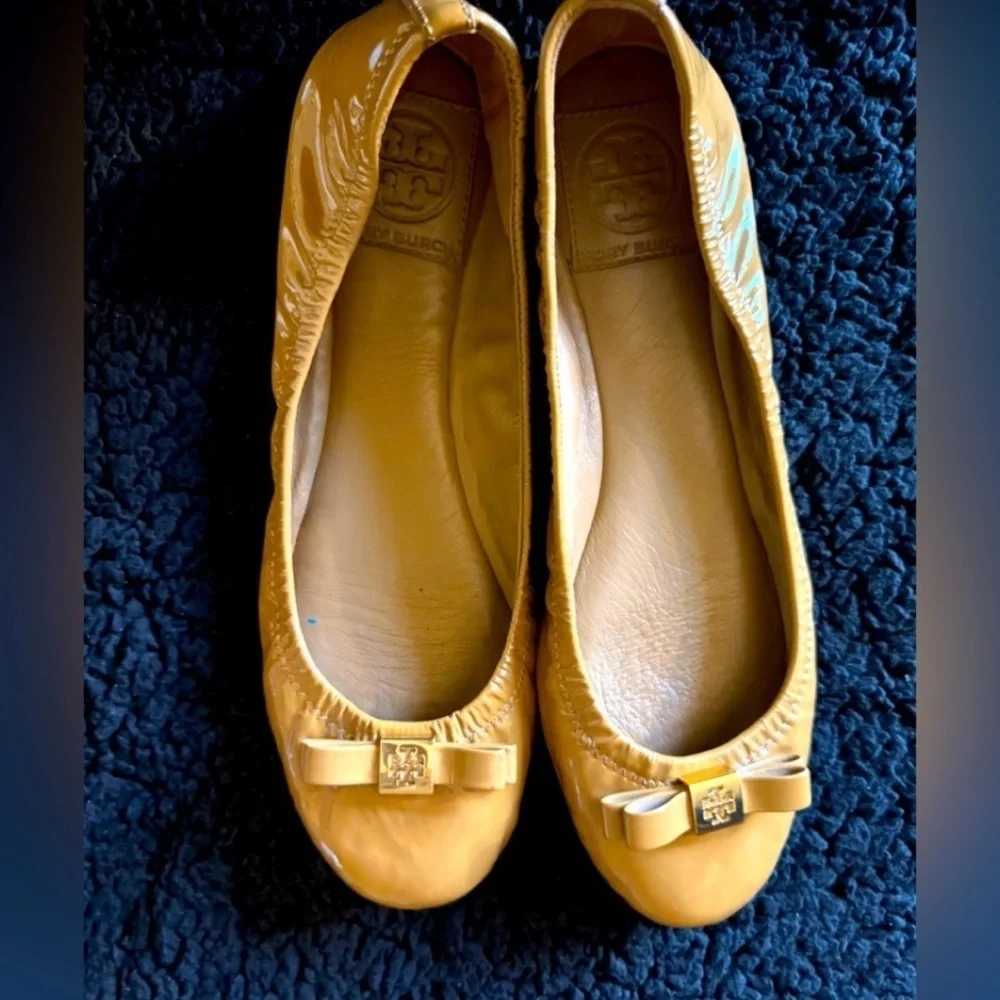 Tory Burch Yellow Leather Flats with Bow